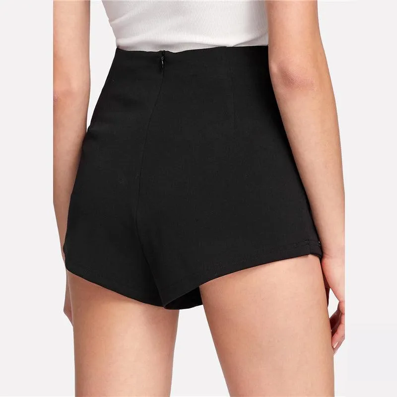 BLACK FRONT LACE-UP SHORTS