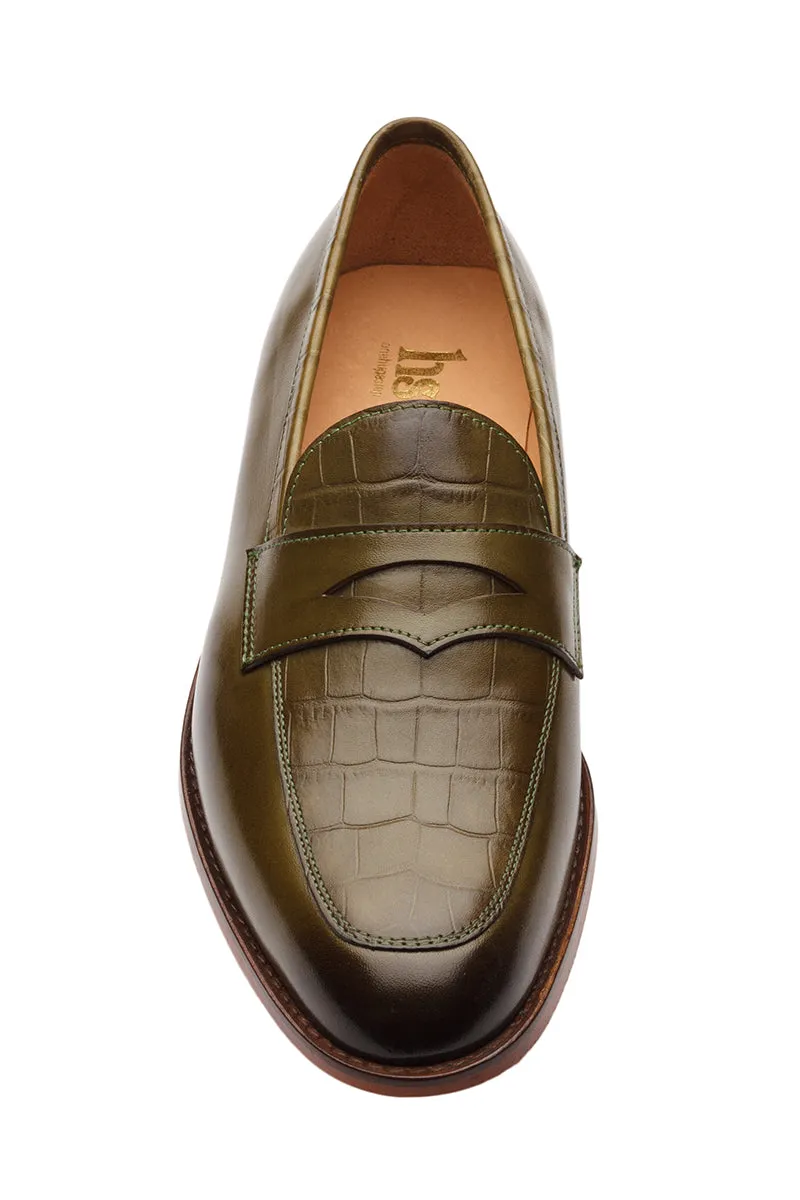 CROC PENNY LOAFER WITH TEXTURED SADDLE-CO